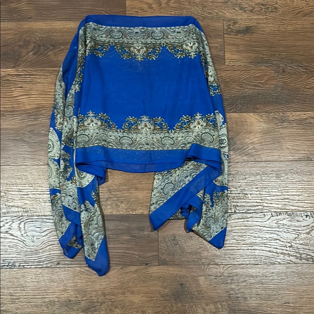 Elegant Blue scarf shirt